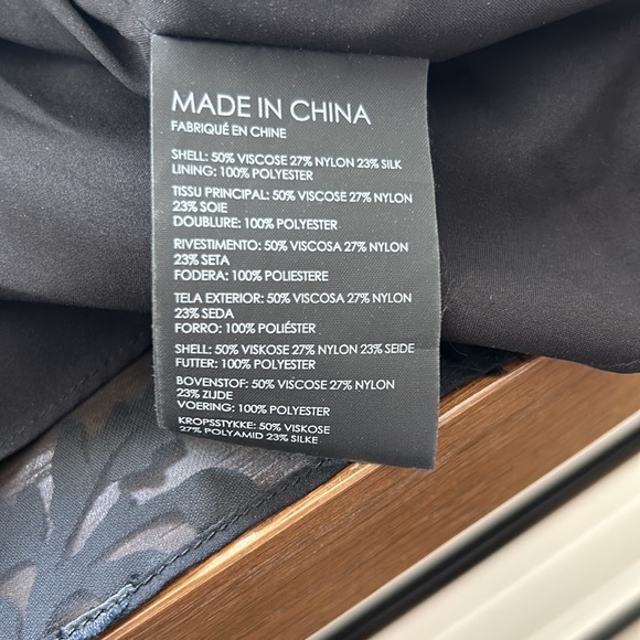 Club Monaco M Women’s Camisole - Picture 5 of 5